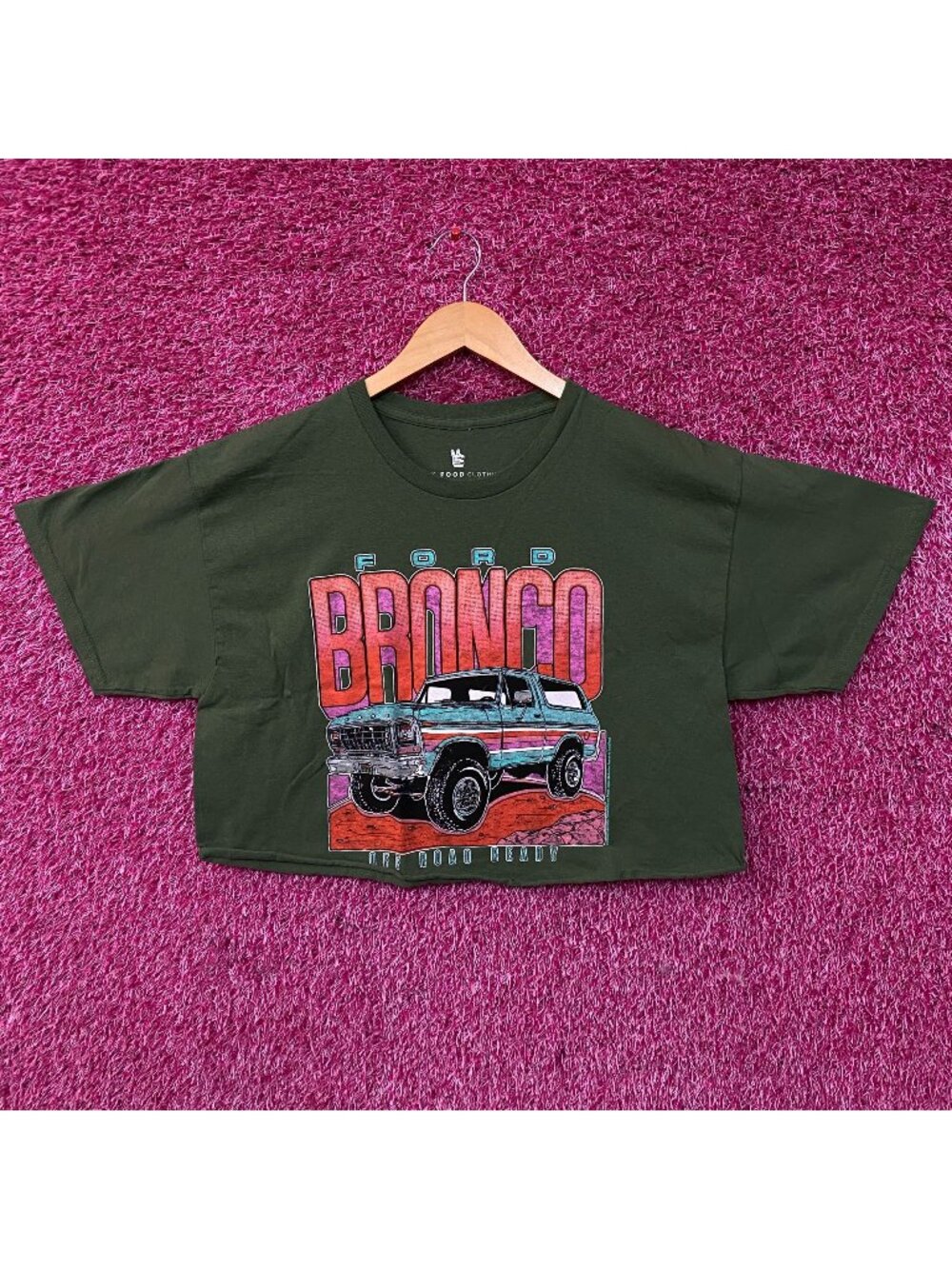 Junk Food Clothing Ford Bronco Off Road Ready Flea Market Women's Crop Tee Mediu